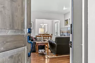 61102 Aspen Rim Ln, Bend, OR 97702 - Photo 5