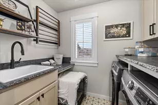 795 Bybee Dr, Jacksonville, OR 97530 - Photo 35