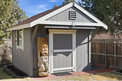 1152 NE Locksley Drive, Bend, OR 97701 - Photo 21