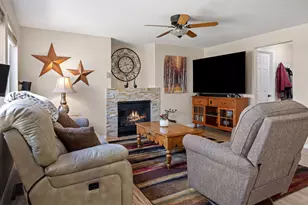 1152 NE Locksley Dr, Bend, OR 97701 - Photo 9