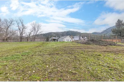 707 Wards Creek Road, Rogue River, OR 97537 - Photo 27