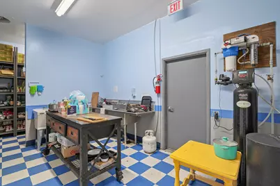 18090 Redwood Highway, Selma, OR 97538 - Photo 15