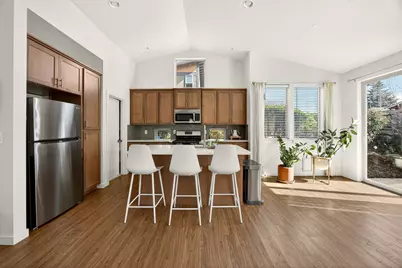 98 Dunn Circle, Ashland, OR 97520 - Photo 9