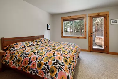 19407 Charleswood Lane, Bend, OR 97702 - Photo 11