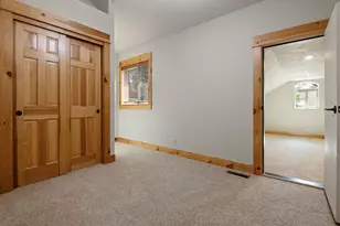 19407 Charleswood Ln, Bend, OR 97702 - Photo 23