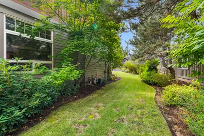 19407 Charleswood Lane, Bend, OR 97702 - Photo 31