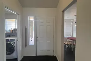 2518 Sari Dr, Klamath Falls, OR 97601 - Photo 3