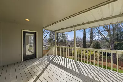 736 NE Oregon Avenue, Grants Pass, OR 97526 - Photo 27