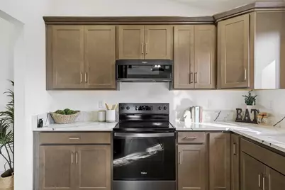 736 NE Oregon Avenue, Grants Pass, OR 97526 - Photo 13