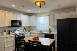 3433 SW Kalama Ave, Redmond, OR 97756 - Photo 1