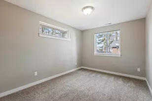 952 E Timber Pine Dr, Sisters, OR 97759 - Photo 45