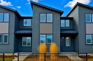 3017 NE Red Jasper Pl, Bend, OR 97701 - Photo 1