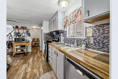 4836 Barney Court, Klamath Falls, OR 97601 - Photo 9