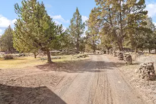 64904 Rimrock Dr, Bend, OR 97703 - Photo 35