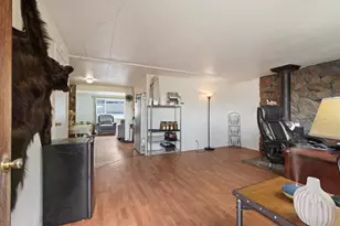 64904 Rimrock Dr, Bend, OR 97703 - Photo 7