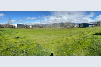 766 E Jefferson Avenue, Ashland, OR 97520 - Photo 3