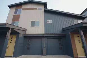 61625 Daly Estates Dr, Bend, OR 97702 - Photo 1