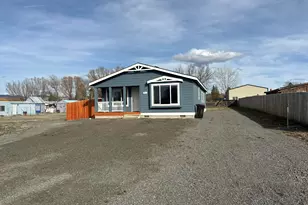 917 S Hall St, Prairie City, OR 97869 - Photo 3