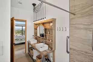 1873 Sundial Dr, Medford, OR 97501 - Photo 15