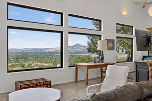 1873 Sundial Dr, Medford, OR 97501 - Photo 9