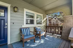 762 Northwest Mount Washington Drive, Bend, OR 97703 - Photo 5