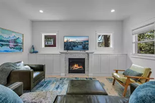 762 Northwest Mount Washington Drive, Bend, OR 97703 - Photo 9