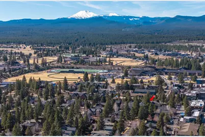 762 NW Mount Washington Drive, Bend, OR 97703 - Photo 57