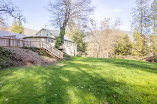 588 NW Scenic Dr, Grants Pass, OR 97526 - Photo 49