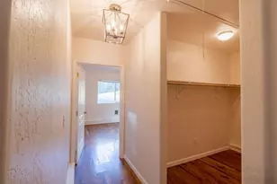 588 NW Scenic Dr, Grants Pass, OR 97526 - Photo 11