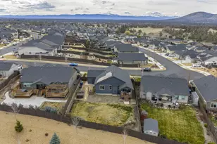 2428 SW 43rd Pl, Redmond, OR 97756 - Photo 51