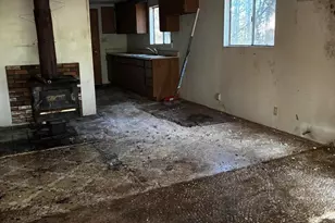 140 Draper Valley Rd, Selma, OR 97538 - Photo 9