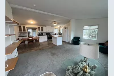 6100 S Highway 97 #UNIT 49, Redmond, OR 97756 - Photo 11