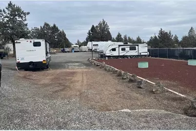 6100 S Highway 97 #UNIT 49, Redmond, OR 97756 - Photo 31