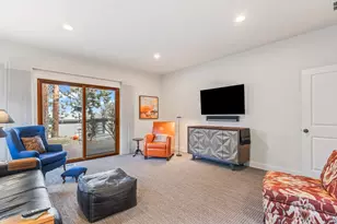 1200 N W Constellation Dr, Bend, OR 97703 - Photo 33