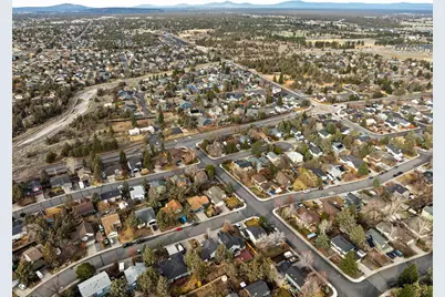 1916 NE Monroe Avenue, Bend, OR 97701 - Photo 41