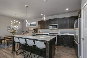 3730 SW Badger Ct, Redmond, OR 97756 - Photo 3
