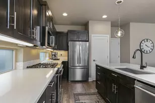 3730 SW Badger Ct, Redmond, OR 97756 - Photo 7