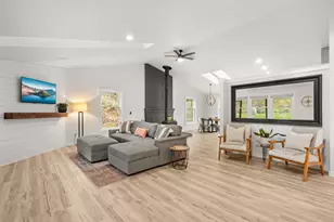 170 Pine Ridge Dr, Grants Pass, OR 97527 - Photo 5