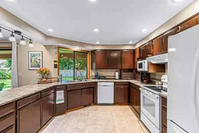 1869 Canyon Avenue, Medford, OR 97504 - Photo 9