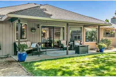 1869 Canyon Avenue, Medford, OR 97504 - Photo 33