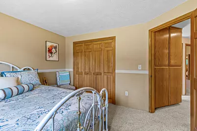 1869 Canyon Avenue, Medford, OR 97504 - Photo 23