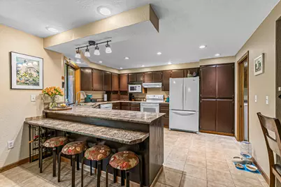 1869 Canyon Avenue, Medford, OR 97504 - Photo 7