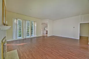 1193 Greenview Dr, Cave Junction, OR 97523 - Photo 5