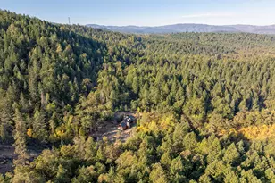 1193 Greenview Dr, Cave Junction, OR 97523 - Photo 3