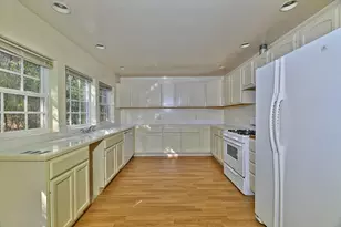 1193 Greenview Dr, Cave Junction, OR 97523 - Photo 9