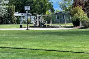 720 Hedy Jayne, Medford, OR 97501 - Photo 27