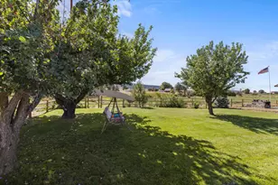 10403 Matney Way, Klamath Falls, OR 97603 - Photo 71