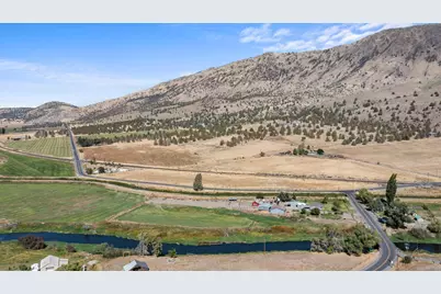 10403 Matney Way, Klamath Falls, OR 97603 - Photo 65