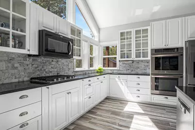 17168 Island Loop Way, Bend, OR 97707 - Photo 7