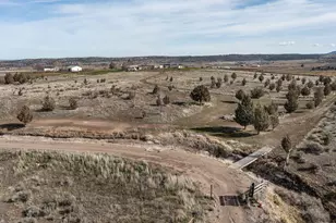 2748 NE Loucks Rd, Madras, OR 97741 - Photo 33